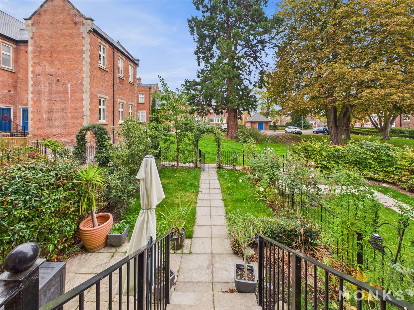 29 Oliver Road, Shrewsbury, SY3 5FX For Sale